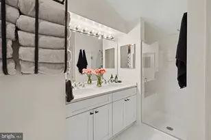 109 Martin Ln, Alexandria, VA 22304 - Photo 42