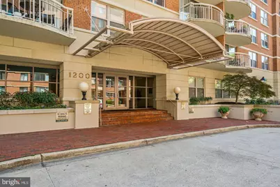 1200 Braddock Place #814, Alexandria, VA 22314 - Photo 2