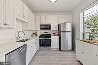 1725 Kingsgate Court #304, Alexandria, VA 22302 - Photo 18