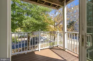 1401 Roundhouse Ln, Alexandria, VA 22314 - Photo 18