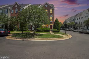 100 Meadows Ln, Alexandria, VA 22304 - Photo 4