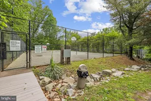 1024 Valley Dr, Alexandria, VA 22302 - Photo 24