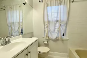 1208 W Abingdon Dr, Alexandria, VA 22314 - Photo 20
