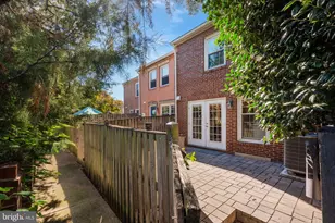 506 S Columbus St, Alexandria, VA 22314 - Photo 34