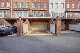 1204 N Pitt St, Alexandria, VA 22314 - Photo 54