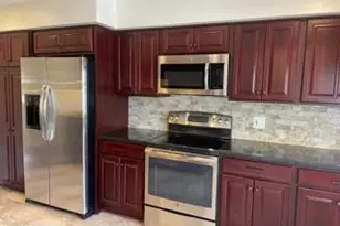 13 E Cliff St, Alexandria, VA 22301 - Photo 2