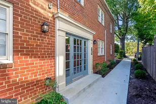 415 N West St, Alexandria, VA 22314 - Photo 1