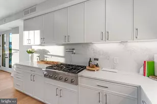 [Address not provided], Alexandria, VA 22314 - Photo 4