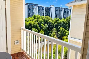4550 Strutfield Ln, Alexandria, VA 22311 - Photo 6