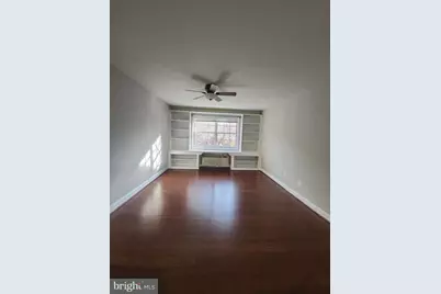 1726 W Abingdon Drive #201, Alexandria, VA 22314 - Photo 4