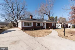 21408 Robertson Ave, South Chesterfield, VA 23803 - Photo 2