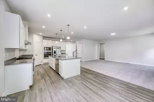 8600 Kingsland Pk Dr, North Chesterfield, VA 23237 - Photo 8