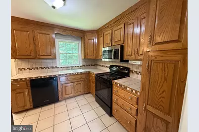 304 Thornhill Drive, Chester, VA 23836 - Photo 12