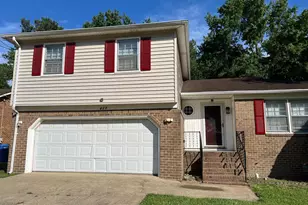 417 Crown Crescent, Chesapeake, VA 23325 - Photo 2