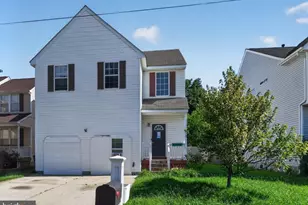 112 Grant St, Chesapeake, VA 23320 - Photo 2