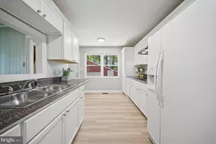 2168 Armada Dr E, Chesapeake, VA 23321 - Photo 10