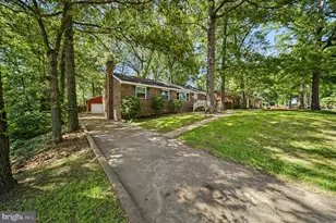 2168 Armada Dr E, Chesapeake, VA 23321 - Photo 2