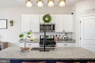 530 Weeks Ct, Berryville, VA 22611 - Photo 10