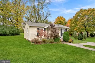 219 Josephine St, Berryville, VA 22611 - Photo 2
