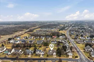 404 Fremont Ct, Berryville, VA 22611 - Photo 4