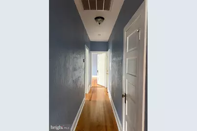 3 S Church Street #203, Berryville, VA 22611 - Photo 4