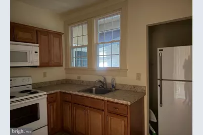 3 Church St #202, Berryville, VA 22611 - Photo 4