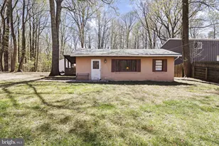 479 Hemlock Ln, Bluemont, VA 20135 - Photo 2