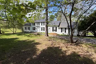 1105 Bishop Meade Rd, Boyce, VA 22620 - Photo 2