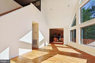 250 Lafayette Ln, Paris, VA 20130 - Photo 4