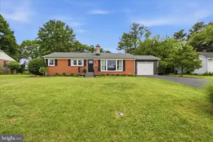 110 Battletown Dr, Berryville, VA 22611 - Photo 2