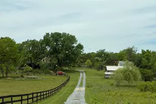 936 Gun Barrel Rd, White Post, VA 22663 - Photo 2