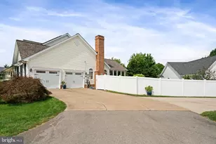 401 Hancock Ct, Berryville, VA 22611 - Photo 8