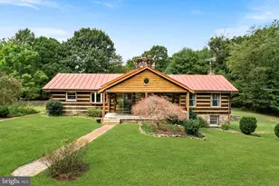 422 Duke Ln, Bluemont, VA 20135 - Photo 2