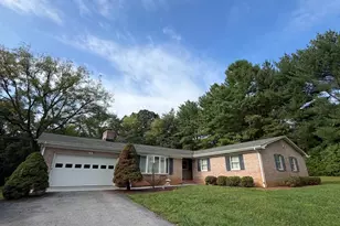 76 Davis Ln, Berryville, VA 22611 - Photo 2