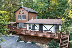 104 Laurel Ln, Bluemont, VA 20135 - Photo 1