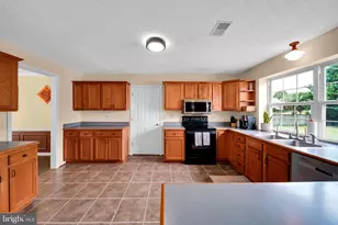 305 Stuart Ct, Berryville, VA 22611 - Photo 18