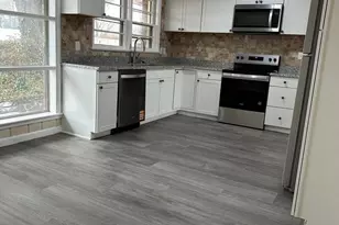 934 N E St Ext, Culpeper, VA 22701 - Photo 2