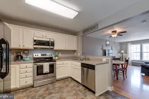 833 Gallows Ct, Culpeper, VA 22701 - Photo 2
