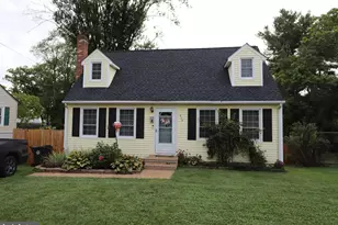 824 Summit Ave, Culpeper, VA 22701 - Photo 1
