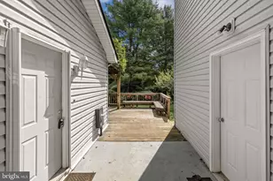 2083 Old Sawmill Ln, Amissville, VA 20106 - Photo 8