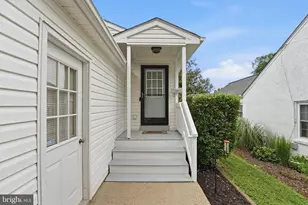 303 W Park Ave, Culpeper, VA 22701 - Photo 2