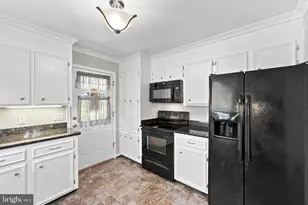 406 Barberry St, Culpeper, VA 22701 - Photo 6