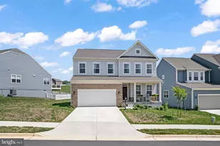 2131 Berwick Dr, Jeffersonton, VA 22724 - Photo 2