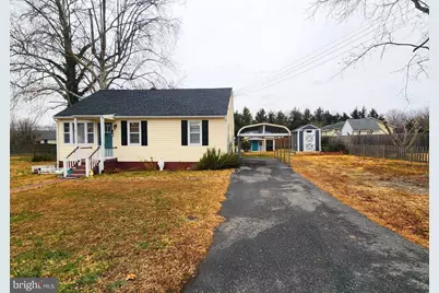 229 Maury Avenue, Bowling Green, VA 22427 - Photo 2