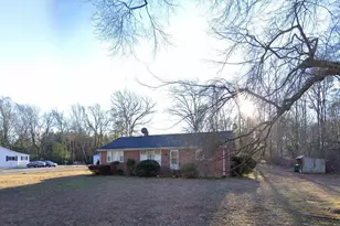 26746 Oxford Rd, Ruther Glen, VA 22546 - Photo 1