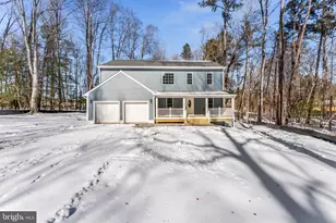 723 Lake Caroline Dr, Ruther Glen, VA 22546 - Photo 2