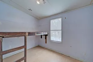 13577 Countyline Church Rd, Woodford, VA 22580 - Photo 16