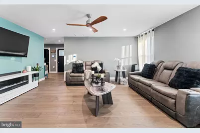 18261 Signature Way, Ruther Glen, VA 22546 - Photo 4
