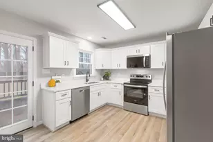 18 Cresthill Ct, Ruther Glen, VA 22546 - Photo 2