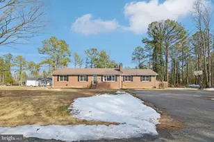 736 Annapolis Dr, Ruther Glen, VA 22546 - Photo 2